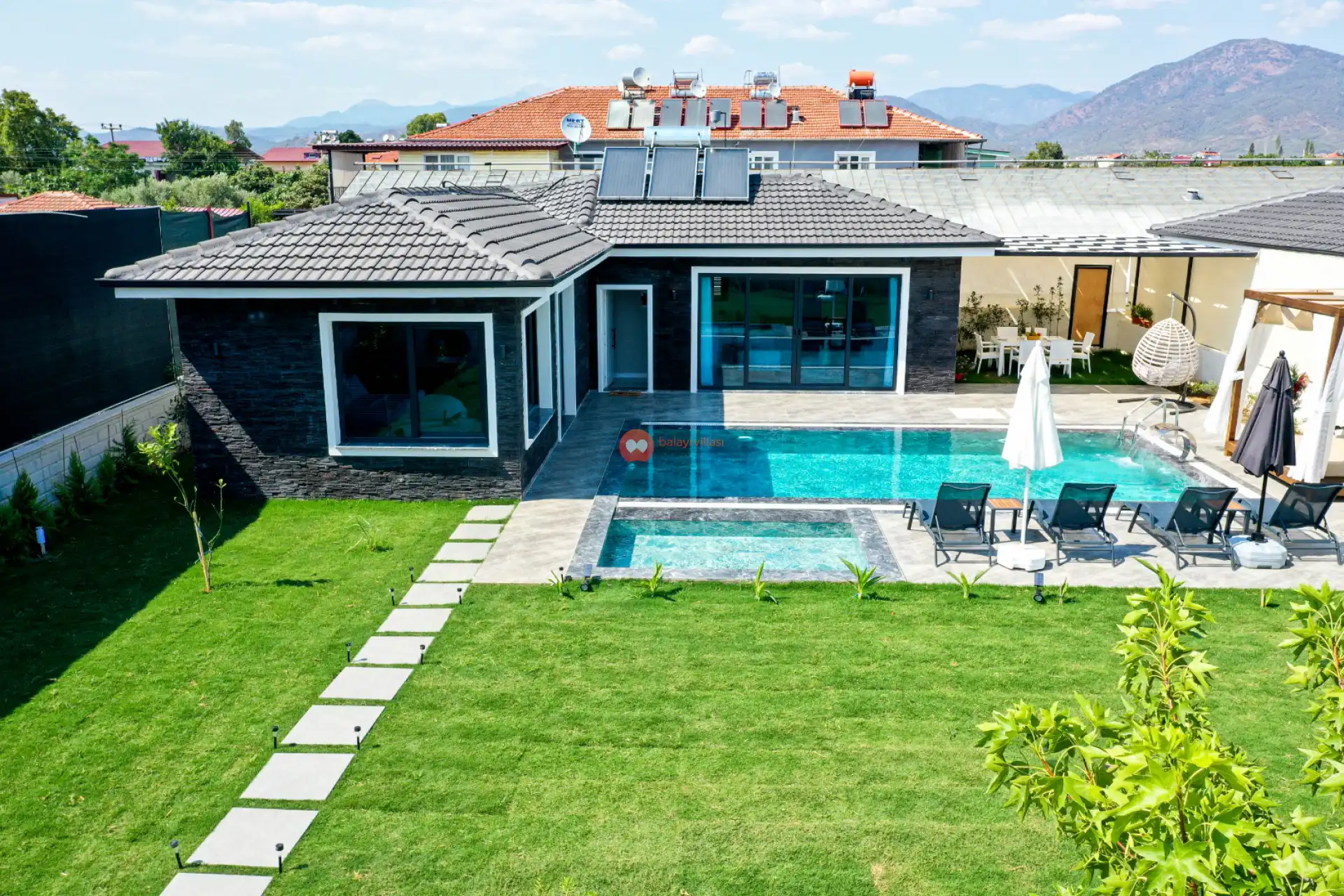 Villa Milano - Fethiye'de Plaja Yakın Kiralık Villa