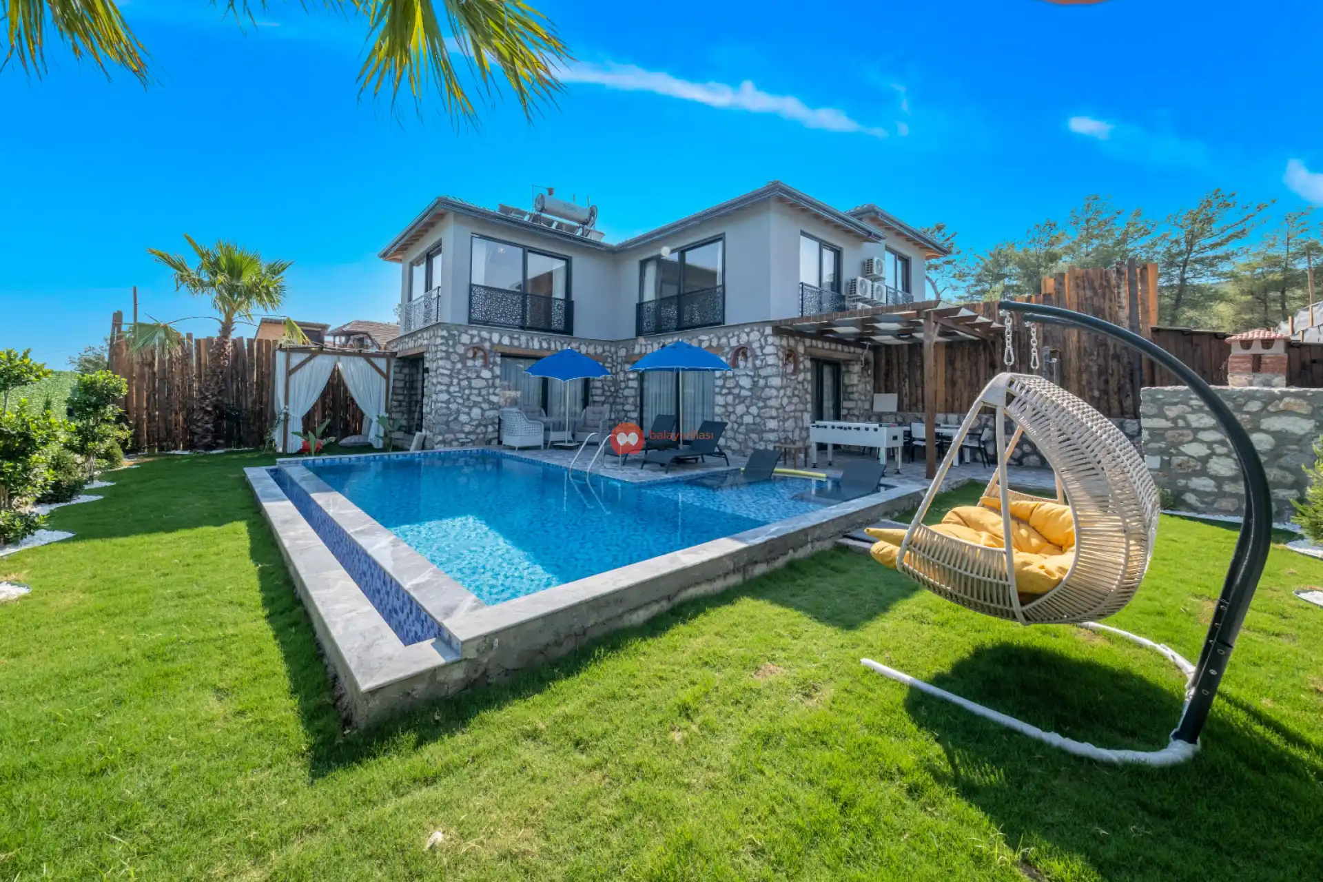 Villa EKOL