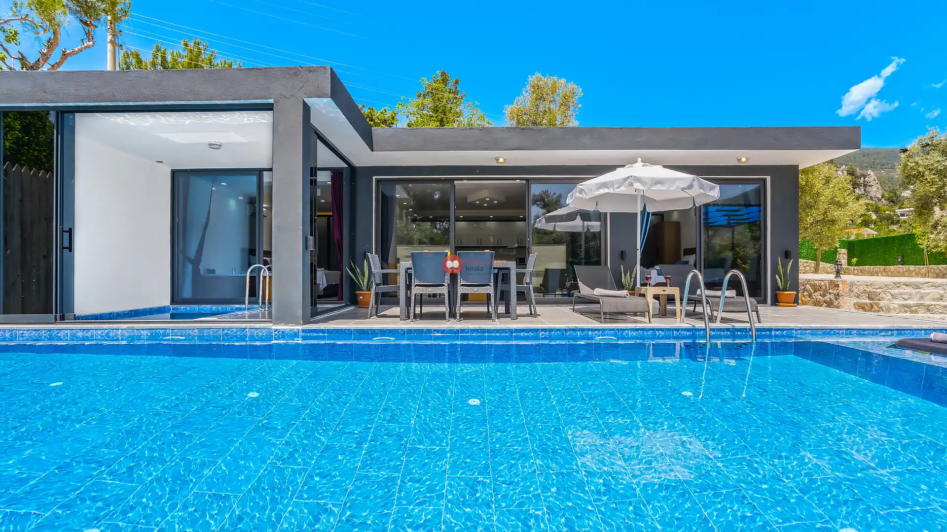 Villa Dolunay Duo - Kalkan’da Isıtmalı Havuzlu Balayı Villası